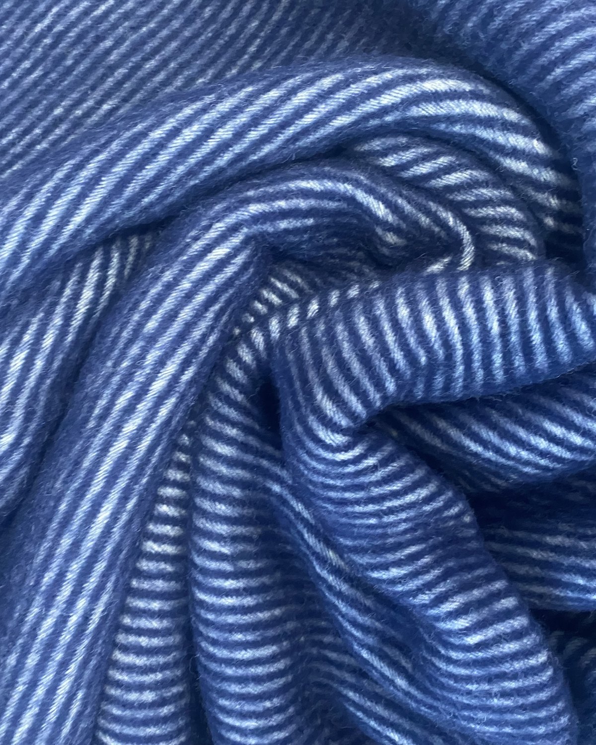 Natural Merino Wool Blanket / Wool Bed Throw Double Size  160 x 200 cm light grey