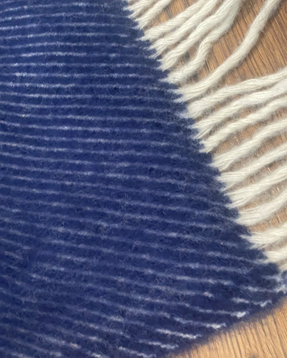 Natural Merino Wool Blanket / Wool Bed Throw Double Size  160 x 200 cm light grey